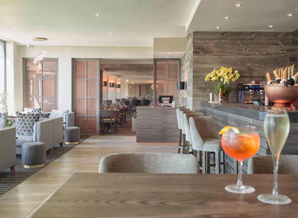 Boulevard Hotel 블랙풀 외부 사진 The bar at the hotel